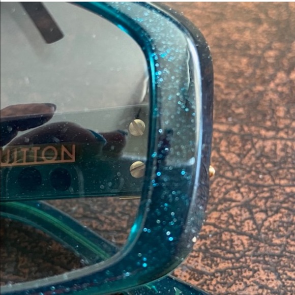 Authentic Louis Vuitton sunglasses (case for pic only ) - Picture 9 of 10